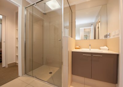 laguna serviced apartments bathroom